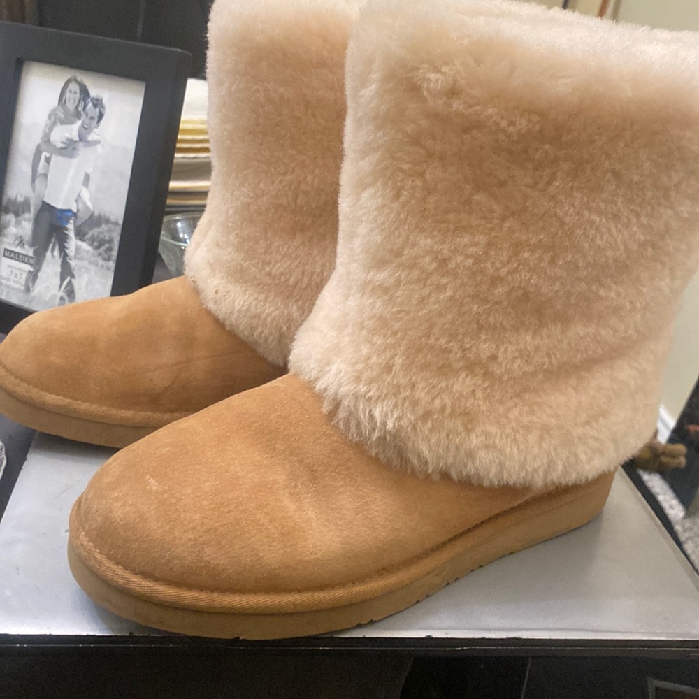 Ugg